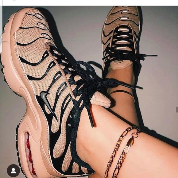 nike air max plus desert